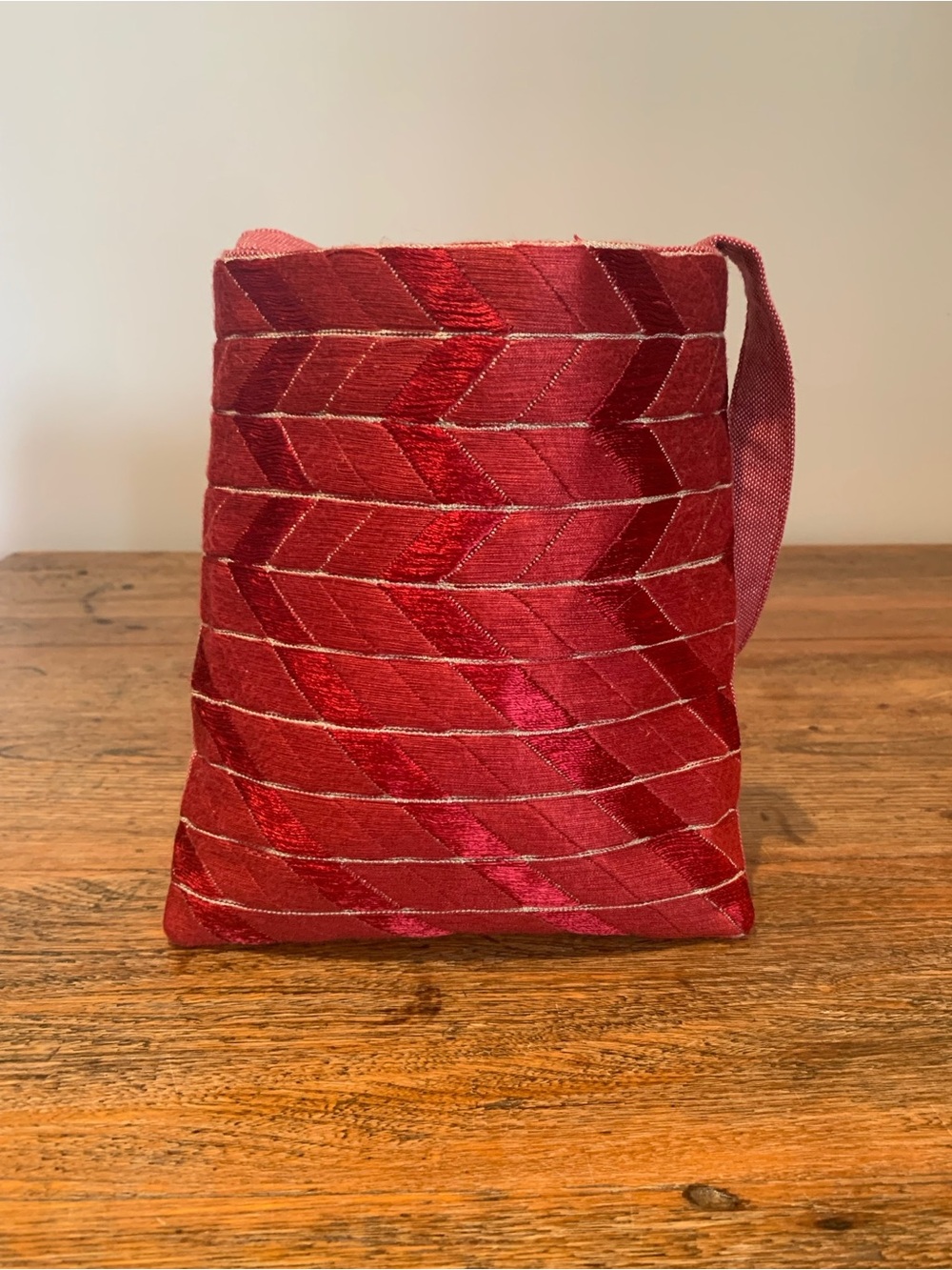 Natash Barrault Red Woven Bag π«π· - Picture 2 of 8